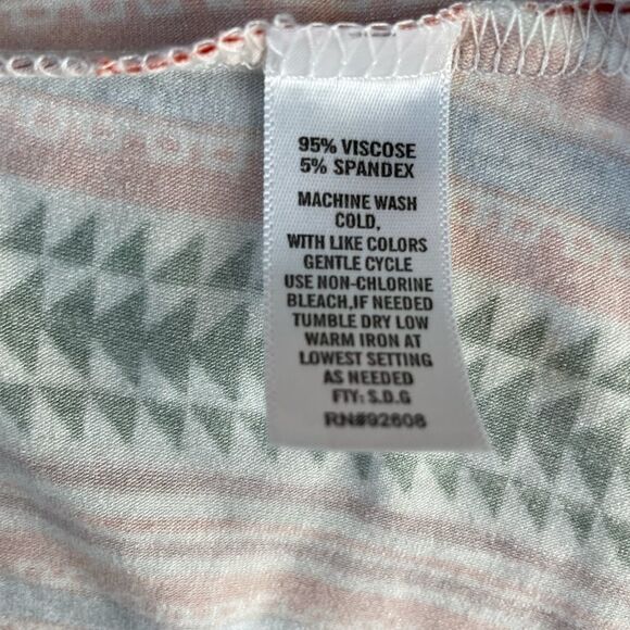 Passports Colorful Tunic Top Size L EUC - Picture 8 of 8